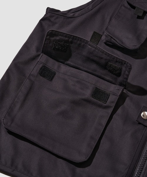 ADPOSION（アドポーション）の「フィッシングベスト（ベスト・メンズ・ダークグレー/ブラック・MEDIUM/LARGE/X-LARGE）」の6枚目の写真