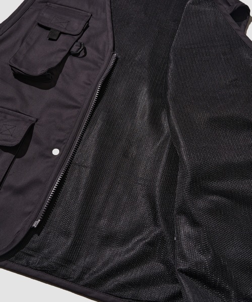 ADPOSION（アドポーション）の「フィッシングベスト（ベスト・メンズ・ダークグレー/ブラック・MEDIUM/LARGE/X-LARGE）」の12枚目の写真