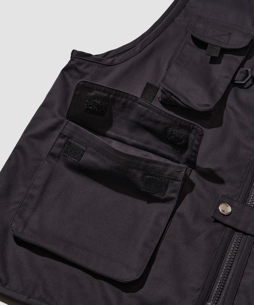 ADPOSION（アドポーション）の「フィッシングベスト（ベスト・メンズ・ダークグレー/ブラック・MEDIUM/LARGE/X-LARGE）」の4枚目の写真