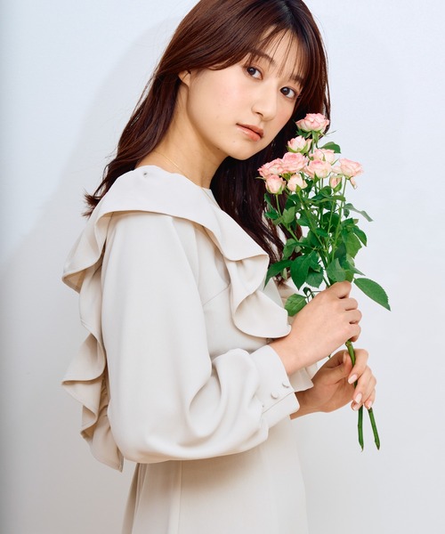 NOELA(ノエラ)の「フリルブラウスレイヤードワンピース(ワンピース・レディース・ベージュ/ブラウン/ライトグリーン・S/M)」の4枚目の写真
