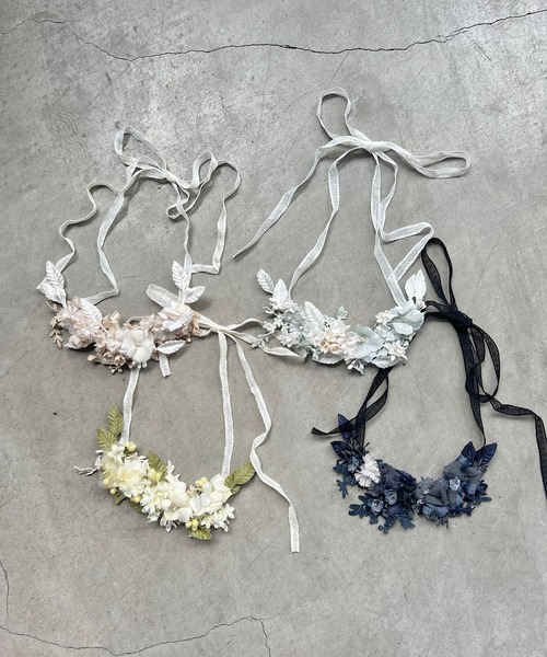 m.soeur（エムスール）の「ツルリーフとお花のネックレス（ネックレス・レディース・ブラック/ホワイト/グリーン/ブルー・FREE）」の15枚目の写真