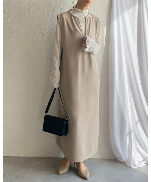She's Closet（シーズクローゼット）の「深Vネックパールジャンスカロングワンピース（ワンピース・レディース・ブラック/グレイッシュベージュ・FREE）」の21枚目の写真