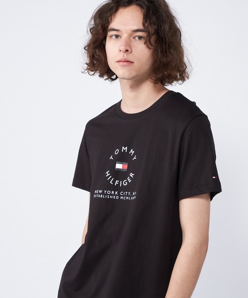 TOMMY HILFIGER（トミーヒルフィガー）の「ラウンデルグラフィックTシャツ（Tシャツ/カットソー・メンズ・ブラック/ネイビー/ホワイト・LARGE/MEDIUM/SMALL/X-LARGE）」の9枚目の写真