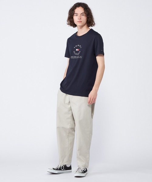 TOMMY HILFIGER（トミーヒルフィガー）の「ラウンデルグラフィックTシャツ（Tシャツ/カットソー・メンズ・ブラック/ネイビー/ホワイト・LARGE/MEDIUM/SMALL/X-LARGE）」の14枚目の写真