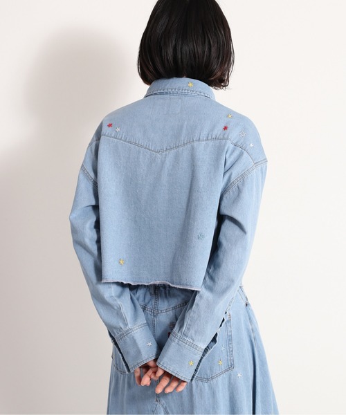 ブラウス シャツ フラワー刺繍デニムショートシャツ　セットアップ可能 レディース フラワー刺繍デニムショートシャツ ※セットアップ可能（シャツ