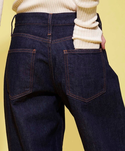 FOREVER 21（フォーエバー トゥエンティーワン）の「ローライズワイドデニムパンツ（デニムパンツ・レディース・ライトインディゴブルー/ネイビー・MEDIUM/SMALL/LARGE）」の17枚目の写真