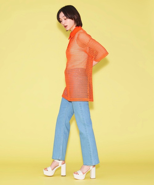 FOREVER 21(フォーエバー トゥエンティーワン)の「【MODE】メッシュポロニットシャツ(ニット/セーター・レディース・オレンジ/ホワイト/ブラック・FREE)」の4枚目の写真