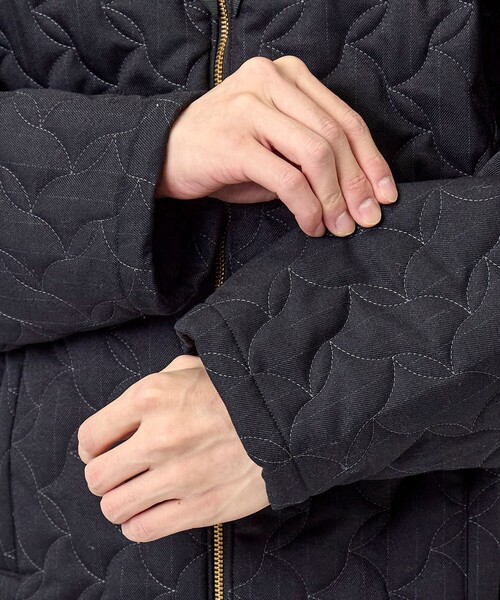 Jieda（ジエダ）の「2WAY QUILTING JACKET（ブルゾン・メンズ・ブラック・1/2）」の19枚目の写真