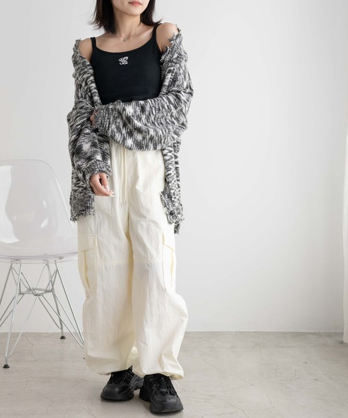 WEGO（ウィゴー）の「WEGO/ロゴ刺繍カップインショートキャミ（キャミソール・レディース・ブラック/ホワイト・FREE）」の4枚目の写真