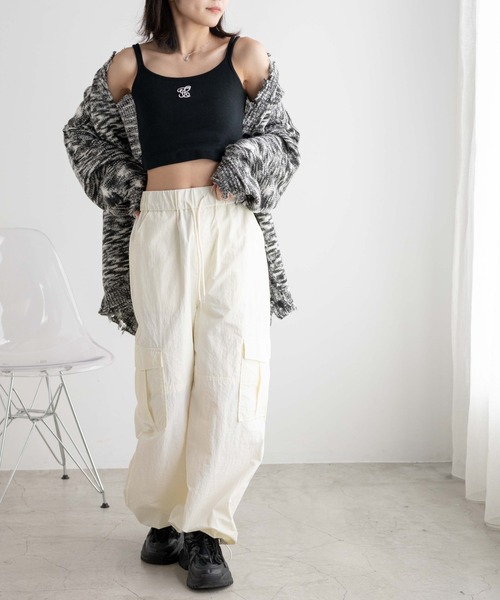 WEGO（ウィゴー）の「WEGO/ロゴ刺繍カップインショートキャミ（キャミソール・レディース・ブラック/ホワイト・FREE）」の12枚目の写真