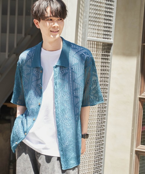 WEGO（ウィゴー）の「WEGO/メッシュニットBIGシャツ（シャツ/ブラウス・メンズ・グリーン/サックスブルー/マスタード/ブラック/オフホワイト/ベージュ/ダークオレンジ/ターコイズブルー/その他2/その他1・MEDIUM/LARGE）」の6枚目の写真