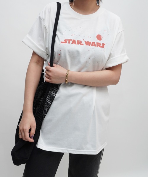 ARCHIVER(アーカイバ)の「【Bz】STAR WARSプリントユニセックスBIGTシャツ/プリントTシャツ(RZ)(Tシャツ/カットソー・メンズ・ブラック/スミクロ/オフホワイト/ピンク・FREE)」の1枚目の写真