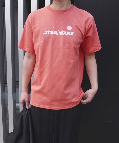 ARCHIVER(アーカイバ)の「【Bz】STAR WARSプリントユニセックスBIGTシャツ/プリントTシャツ(RZ)(Tシャツ/カットソー・メンズ・ブラック/スミクロ/オフホワイト/ピンク・FREE)」の4枚目の写真