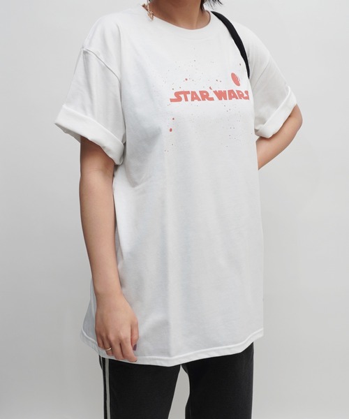 ARCHIVER(アーカイバ)の「【Bz】STAR WARSプリントユニセックスBIGTシャツ/プリントTシャツ(RZ)(Tシャツ/カットソー・メンズ・ブラック/スミクロ/オフホワイト/ピンク・FREE)」の5枚目の写真
