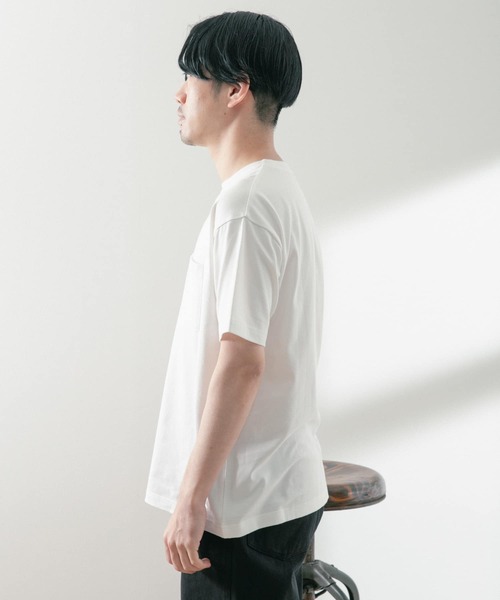 ITEMS URBANRESEARCH（アイテムズ アーバンリサーチ）の「USAコットン ムジポケットTシャツ（Tシャツ/カットソー・メンズ・オフホワイト/ブラック/イエロー/グリーン/ブルー・LARGE/MEDIUM）」の20枚目の写真