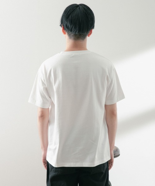 ITEMS URBANRESEARCH（アイテムズ アーバンリサーチ）の「USAコットン ムジポケットTシャツ（Tシャツ/カットソー・メンズ・オフホワイト/ブラック/イエロー/グリーン/ブルー・LARGE/MEDIUM）」の21枚目の写真