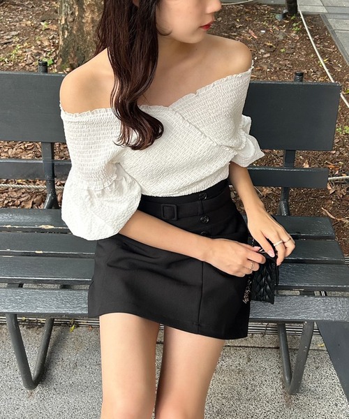 one after another NICE CLAUP（ワンアフターアナザーナイスクラップ）の「シャーリングオフショル（シャツ/ブラウス・レディース・ピンク/アイボリー/ブラック/オフホワイト・FREE）」の13枚目の写真