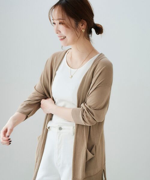 le.coeur blanc(ルクールブラン)の「カシリーレーヨンカーディガン(ニット/セーター・レディース・イエロー/ネイビー/ホワイト/モカ・38)」の7枚目の写真