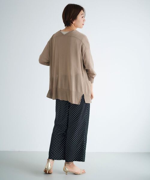 le.coeur blanc(ルクールブラン)の「カシリーレーヨンカーディガン(ニット/セーター・レディース・イエロー/ネイビー/ホワイト/モカ・38)」の19枚目の写真