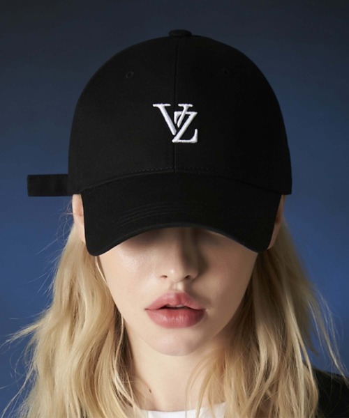 VARZAR(バザール)の「VARZARオーバーフィットボールキャップ(キャップ・レディース・ブラック/ベージュ/ホワイト系その他/ブラック系その他/ベージュ系その他/ブルー系その他/ホワイト/ネイビー・FREE)」の5枚目の写真