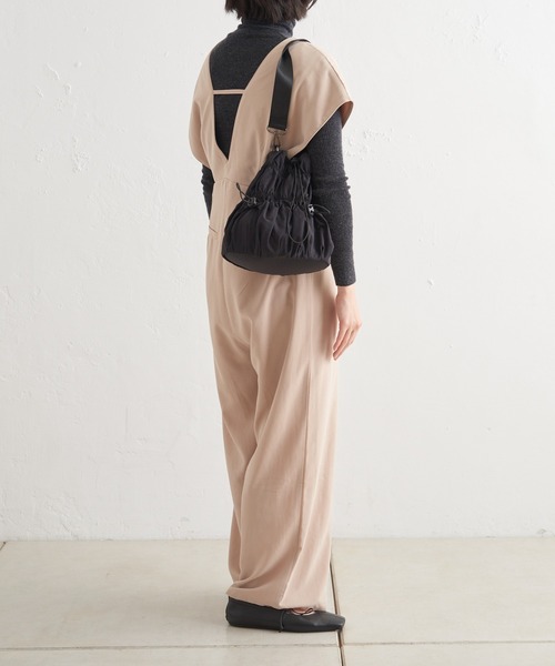 Actually（アクチュアリー）の「ナイロンシャーリング 巾着バッグ（トートバッグ・レディース・ベージュ/カーキ/ブラック・フリー）」の22枚目の写真