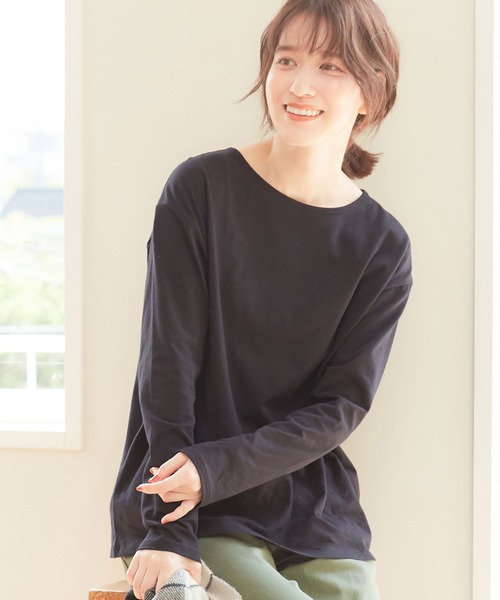 Viola e Viola(ヴィオラエヴィオラ)の「綿100%プルオーバー(クルーネック(Tシャツ/カットソー・レディース・モカ/ブルーパープル/ブラック/ボルドー/ホワイト/マスタード・LL/M/L/4L/3L/5L)」の3枚目の写真