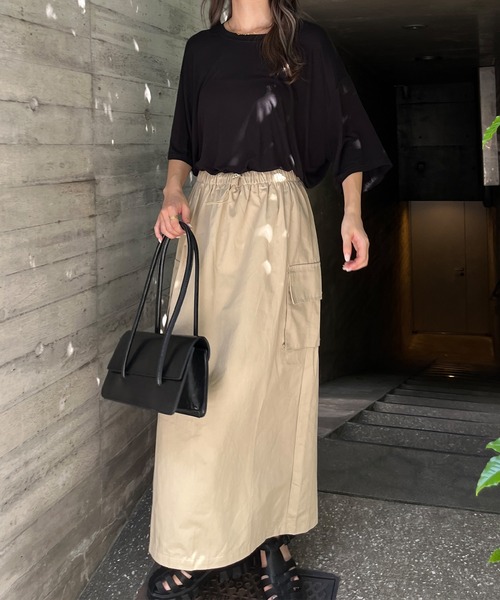 SallyLunn(サリーラン)の「ミリタリーロングカーゴスカート(スカート・レディース・ブラック/カーキ/ベージュ/チャコール・FREE)」の12枚目の写真