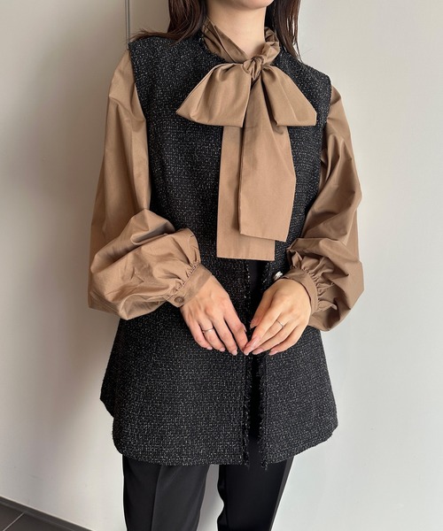 RANAN(ラナン)の「ゴールド調ボタンペプラムツイードジレ(スーツベスト・レディース・オフホワイト/ブラック/ブラック系・L/LL/M)」の17枚目の写真