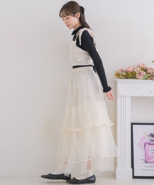 ems excite(エムズエキサイト)の「肩リボンビスチェ(シャツ/ブラウス・レディース・ナチュラル/ブルー/ブラック・FREE)」の6枚目の写真