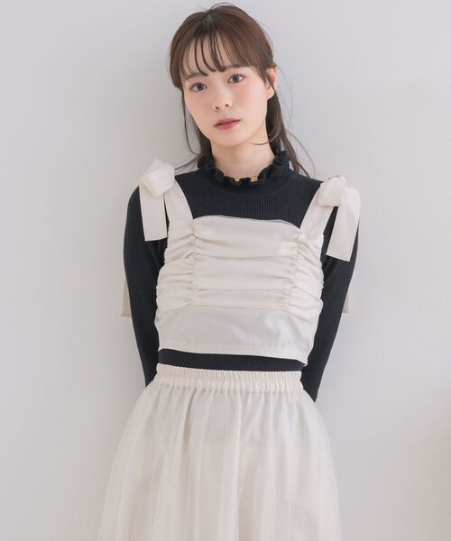 ems excite(エムズエキサイト)の「肩リボンビスチェ(シャツ/ブラウス・レディース・ナチュラル/ブルー/ブラック・FREE)」の9枚目の写真