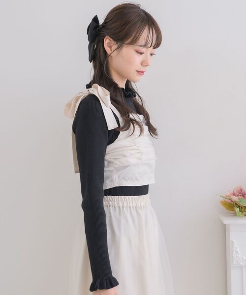 ems excite(エムズエキサイト)の「肩リボンビスチェ(シャツ/ブラウス・レディース・ナチュラル/ブルー/ブラック・FREE)」の10枚目の写真