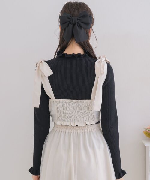 ems excite(エムズエキサイト)の「肩リボンビスチェ(シャツ/ブラウス・レディース・ナチュラル/ブルー/ブラック・FREE)」の11枚目の写真