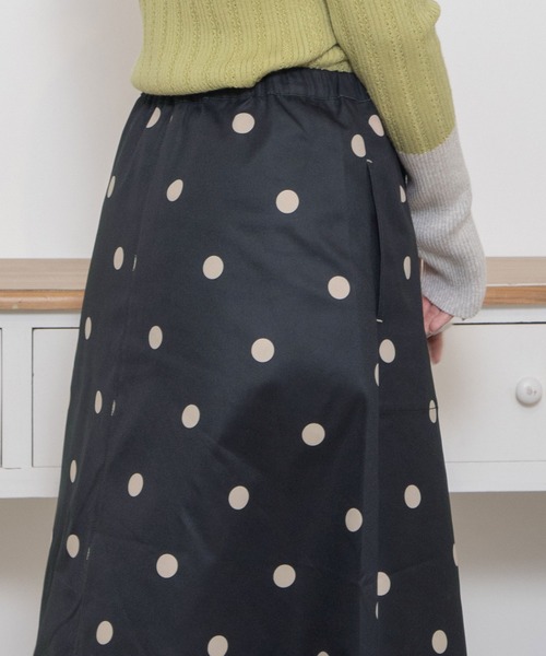 POU DOU DOU（プードゥドゥ）の「ドットプリントAラインスカート（スカート・レディース・ブラック/グレー系その他/グリーン・3）」の18枚目の写真