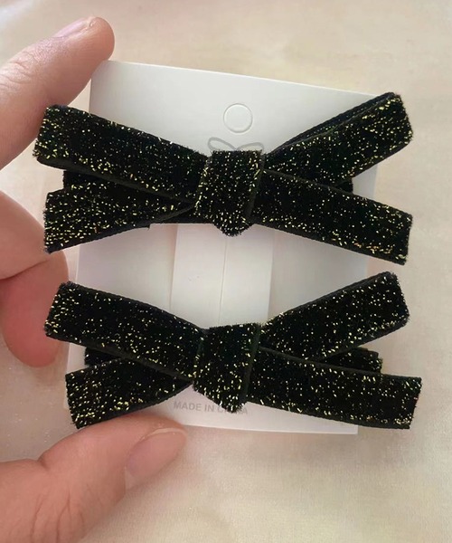 DiamondHearts(ダイヤモンドハーツ)の「ベロア プチリボンヘアクリップ2個セット(バレッタ/ヘアクリップ・レディース・ブラック/ベージュ/ピンク/レッド系その他2/レッド/ブラック系その他/レッド系その他・FREE)」の2枚目の写真