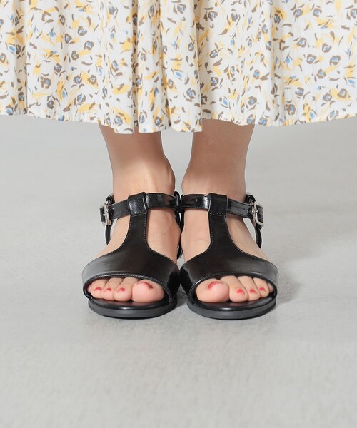 BEAMS HEART（ビームスハート）の「BEAMS HEART / Tストラップ サンダル（サンダル・レディース・ブルー系その他/ブラック/ベージュ・MEDIUM/LARGE/SMALL）」の4枚目の写真