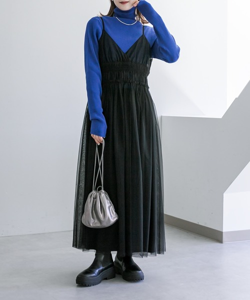 mystic(ミスティック)の「シャーリングチュールキャミワンピース(ワンピース・レディース・モカ/チャコールグレー/ブラック/アイボリー・1/2)」の6枚目の写真