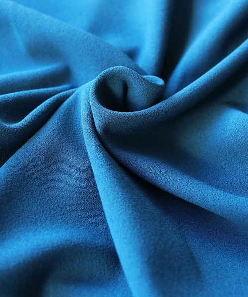 cheriella（シェリエラ）の「【cheriella】WEB限定カットジョーゼット２WAYカットアウトスリーブプルオーバー（完売）（Tシャツ/カットソー・レディース・ブラック/ブルー/オフホワイト・M）」の9枚目の写真