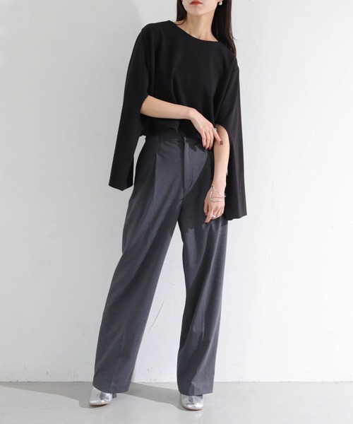 cheriella（シェリエラ）の「【cheriella】WEB限定カットジョーゼット２WAYカットアウトスリーブプルオーバー（完売）（Tシャツ/カットソー・レディース・ブラック/ブルー/オフホワイト・M）」の4枚目の写真