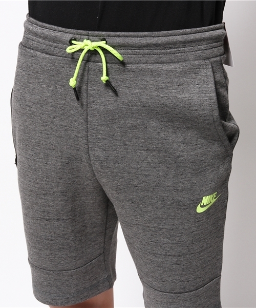 NIKE（ナイキ）の「【Ciaopanic】　【ＮＩＫＥ】テックフリースショートパンツ（その他パンツ・メンズ・グレー/ブラック・MEDIUM/LARGE）」の6枚目の写真