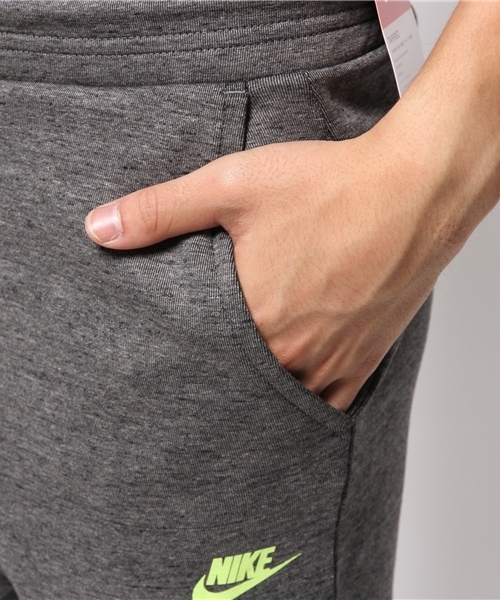 NIKE（ナイキ）の「【Ciaopanic】　【ＮＩＫＥ】テックフリースショートパンツ（その他パンツ・メンズ・グレー/ブラック・MEDIUM/LARGE）」の10枚目の写真