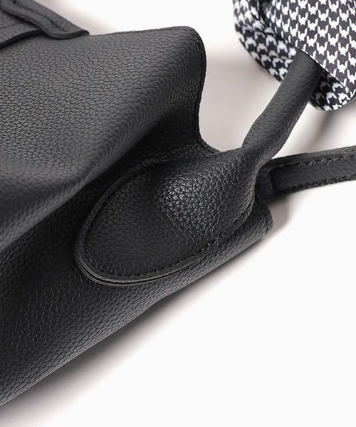 ROOPTOKYO（ループトウキョウ）の「バンダナ付き ワンハンドルバケットバッグ（ショルダーバッグ・レディース・ホワイト/ブラック/グレー・FREE）」の7枚目の写真