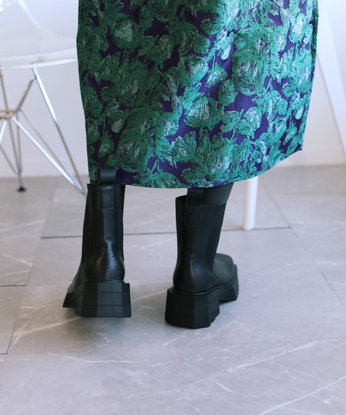 shoes365(シューズスリーシックスファイヴ)の「【shoes365】異形スクエアトゥ厚底ゴアブーツ(ブーツ・レディース・ブラック/ブラウン・23.5cm/25.0cm/24.5cm/22.5cm/24.0cm/23.0cm)」の4枚目の写真