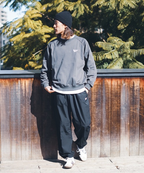 Reebok(リーボック)の「【Reebok/リーボック】カラークルーネックスウェットトップス/プルオーバートレーナー(スウェット・メンズ・グレー/ホワイト/ダークブルー/ダークグレー/グリーン・MEDIUM/X-LARGE/LARGE/SMALL)」の13枚目の写真