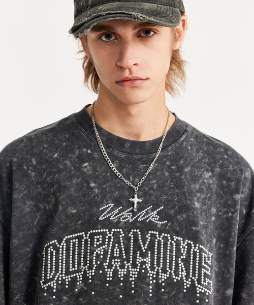 Ressaca（レサーカ）の「オーバーサイズ ウォッシュドダメージ加工 リベットレターTシャツ（Tシャツ/カットソー・メンズ・チャコールグレー/カーキ・L/M/XL）」の2枚目の写真