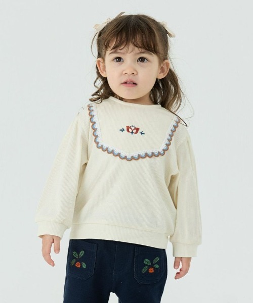 moimoln(モイモルン)の「ケイリー刺繍トップス(スウェット・キッズ・アイボリー・110cm/100cm/90cm)」の1枚目の写真