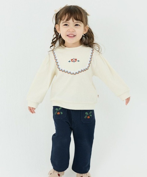 moimoln(モイモルン)の「ケイリー刺繍トップス(スウェット・キッズ・アイボリー・110cm/100cm/90cm)」の8枚目の写真