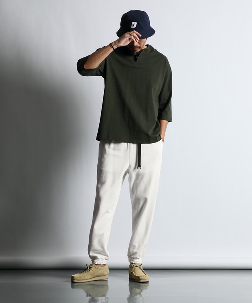 The DUFFER of ST.GEORGE(ザダファーオブセントジョージ)の「【WEB限定アイテム】9.5oz T/C SWEAT LOOSE FIT EASY PT:セットアップ 9.5オンススウェット ルーズフィット ウェービングベルト イージーパンツ(スウェットパンツ・メンズ・チャコールグレー/ブラック/ホワイト・X-LARGE/LARGE/MEDIUM/SMALL)」の18枚目の写真