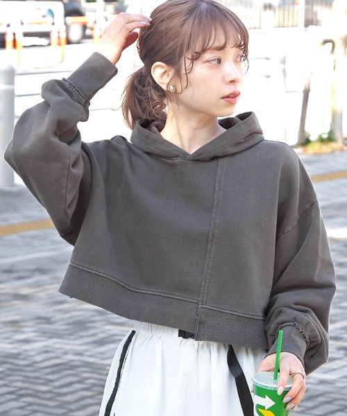tiptop(ティップトップ)の「裏毛ピグメント加工リメイク風フーディ(パーカー・レディース・ネイビー/チャコールグレー/アイボリー・FREE)」の1枚目の写真