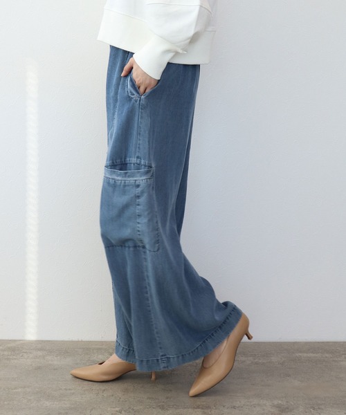TITE IN THE STORE（ティテ　インザ　ストア）の「テンセルデニムイージーワイドパンツ（デニムパンツ・レディース・ブルー・38）」の4枚目の写真