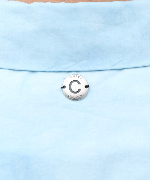 CALMER（カルメール）の「【CALMER / カルメール】別注 ナチュラルダイ シャツ(ムラゾメ)（シャツ/ブラウス・メンズ・サックスブルー・FREE）」の8枚目の写真